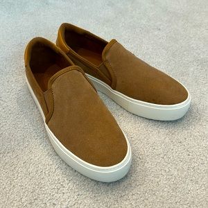 Ugg women’s size 8 slip on chestnut suede shoe, EUC, worn 1-2 times